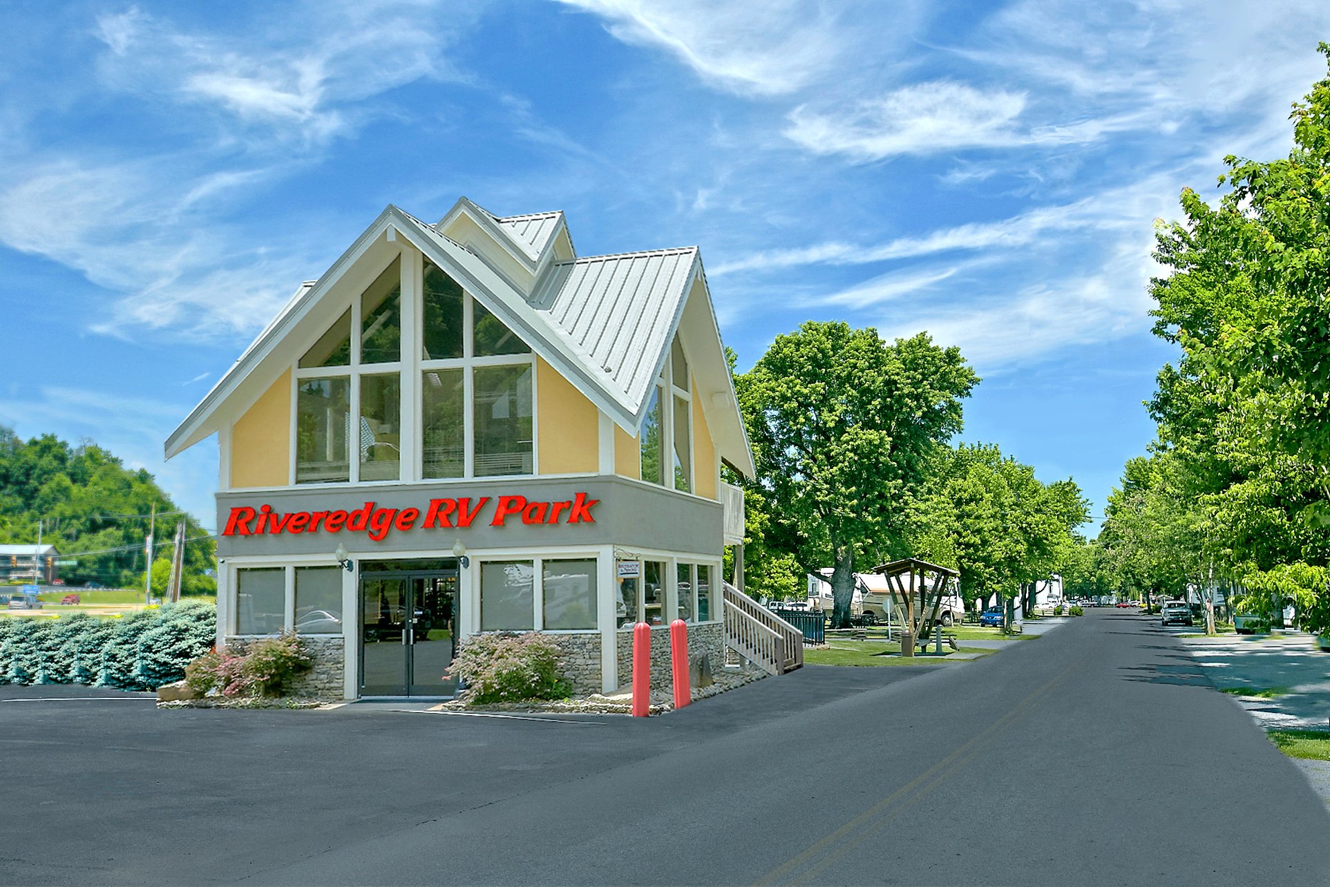 Entrance view of RV Park in Pigeon Forge